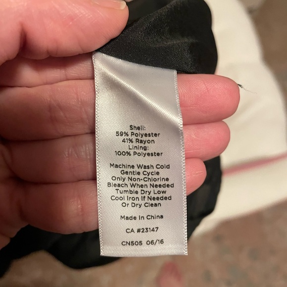 Talbots Bubble black tunic with sheer sleeves - Picture 5 of 5